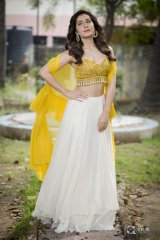 Rashi Khanna New Stills